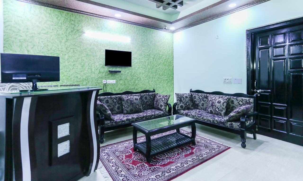 Treebo Trip Sswag 18 Expressway Hotel Noida Ngoại thất bức ảnh